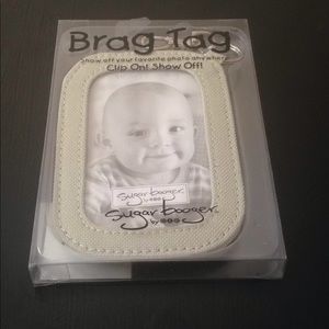 Show off your favorite photo! 👶🏻 BragTag